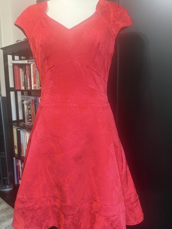 Zac Posen Red Jacquard Fit & Flare Dress Women’s 10 Cap Sleeve Elegant - Picture 2 of 9